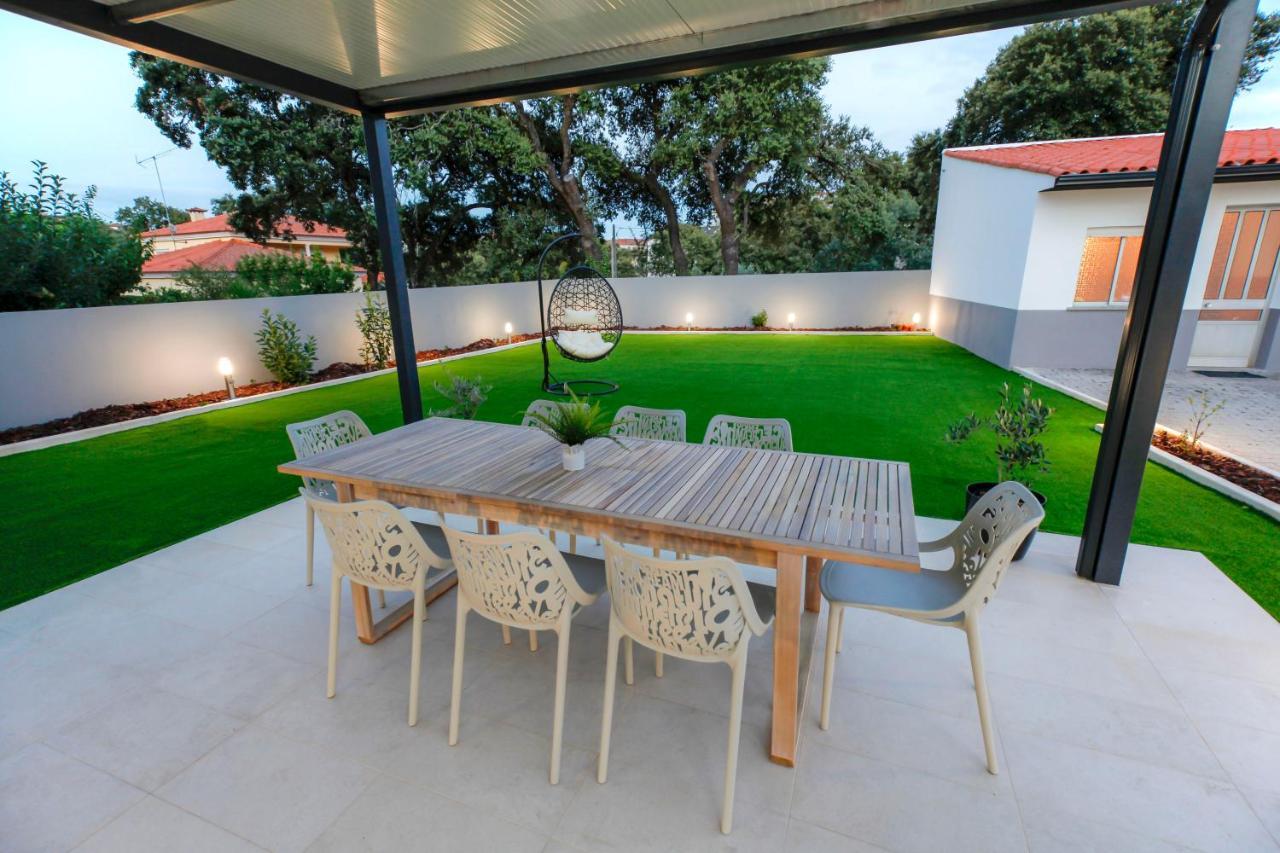 Cozy Apartment With Garden Fatima Bagian luar foto